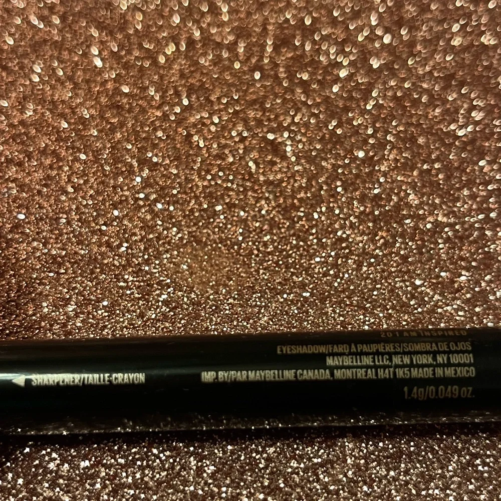 MAYBELLINE COLOR TATTOO UP TO 24 HR‎ EYE STIX COLOR (SHIMMER) WITH SHARPNER
